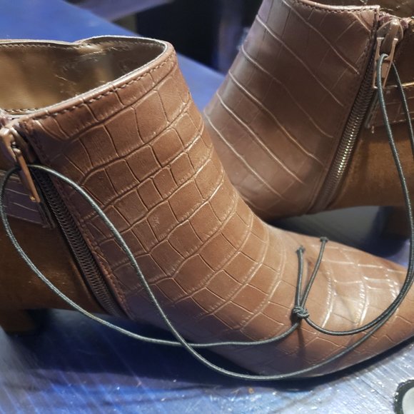 East 5th ankle zip up boots BRAND NEW size 7.5M - Picture 8 of 9